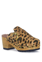 Prunus Buckled Women's Suede Round Toe Mule Clogs