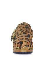 Prunus Buckled Women's Suede Round Toe Mule Clogs