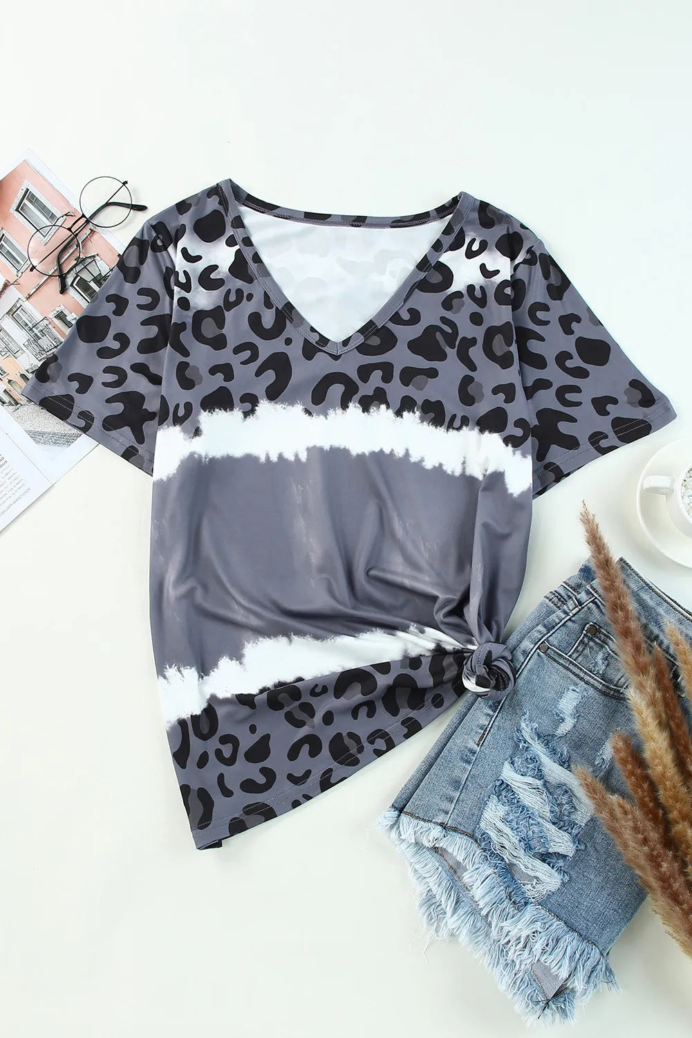 Women's Leopard V-Neck Short Sleeve T-Shirt