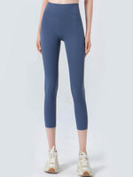 Wide Waistband Cropped Sports Leggings for Active Comfort