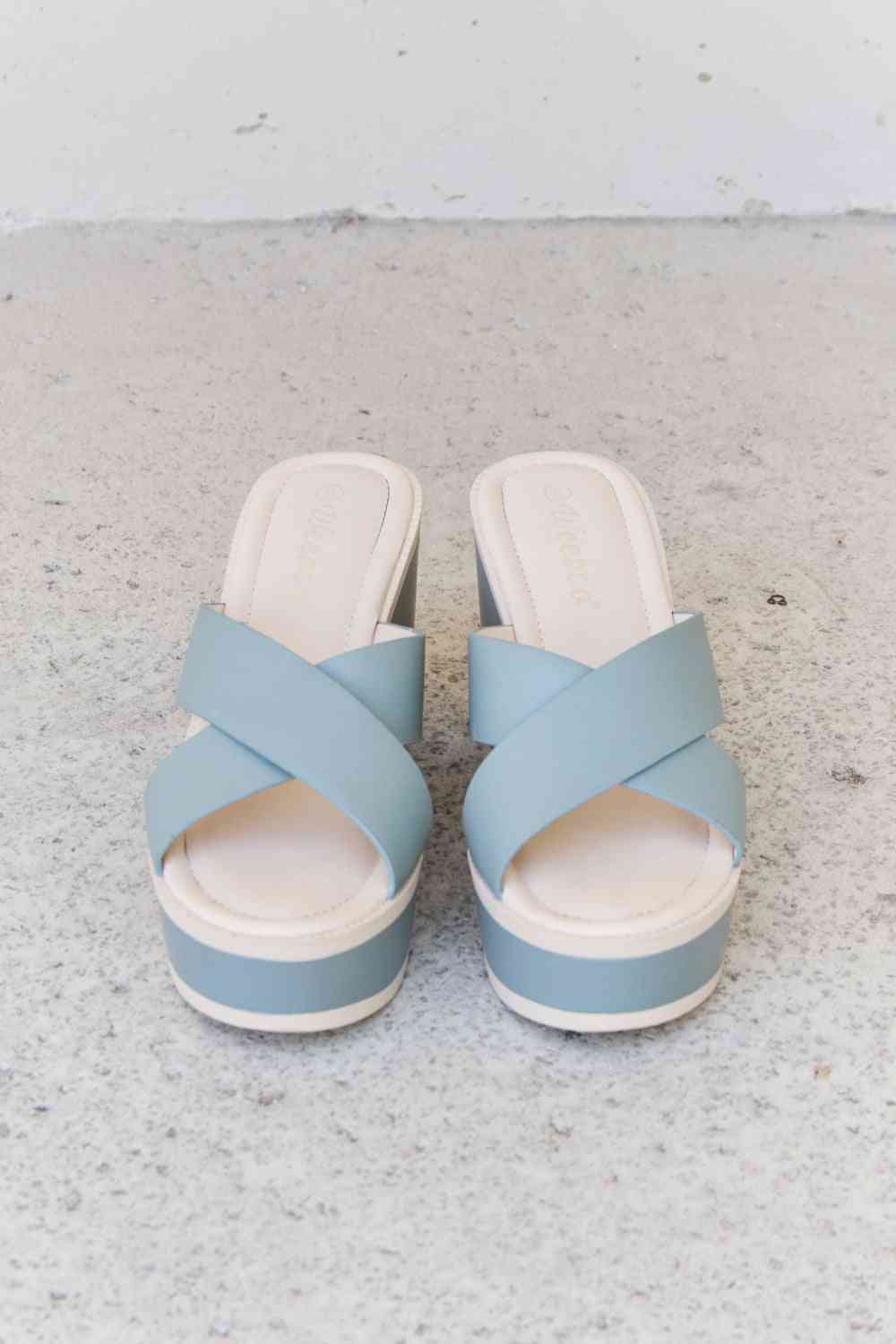 Weeboo Cherish The Moments Contrast Platform Mules in Misty Blue