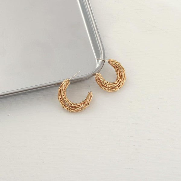 Threaded C-Shape Earrings