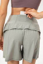 Pocketed Elastic Waist Active Shorts for Comfort and Style